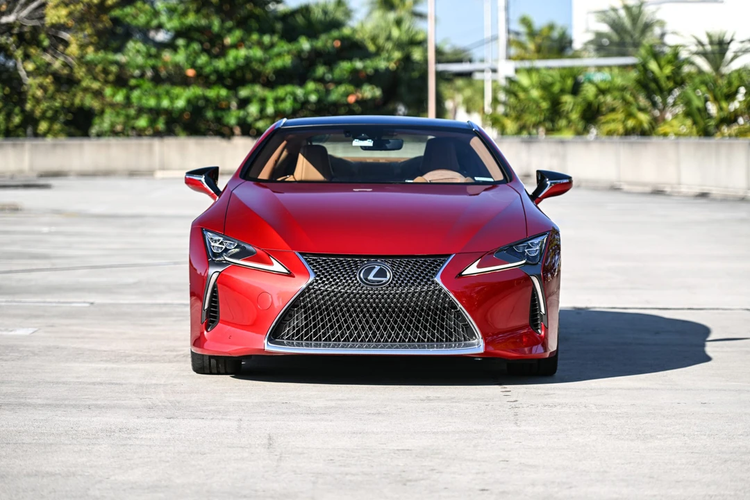2018 Lexus LC - Image 7 of 31