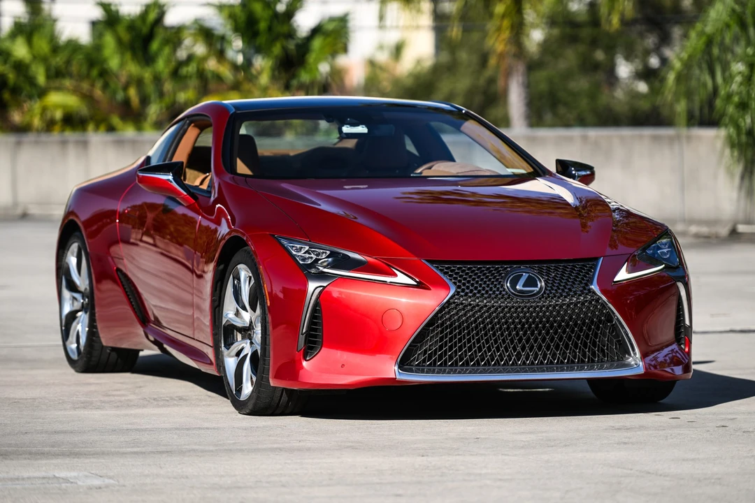 2018 Lexus LC - Image 10 of 31