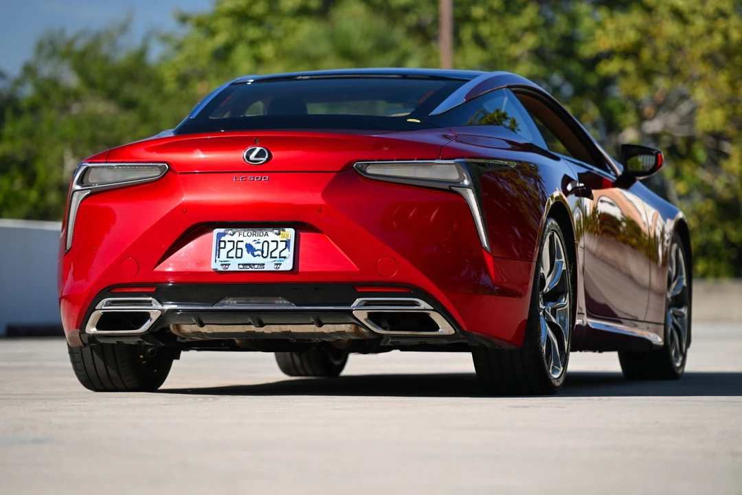 2018 Lexus LC - Image 21 of 31