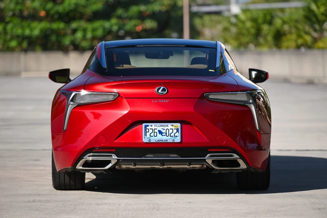 2018 Lexus LC - Image 23 of 31