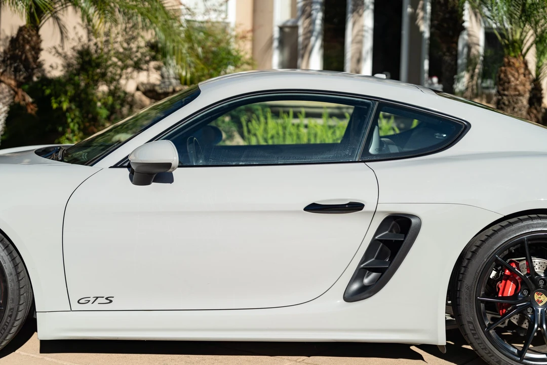2018 Porsche 718 Cayman GTS - Image 19 of 31