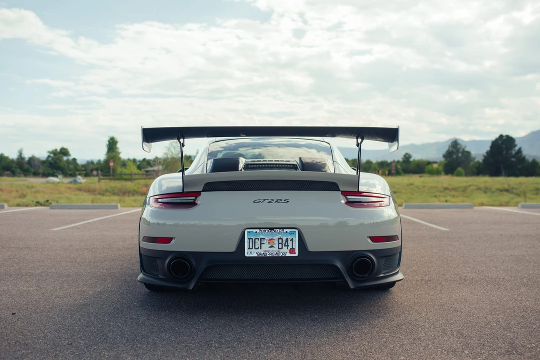 2018 Porsche 991 GT2 RS - Image 13 of 31