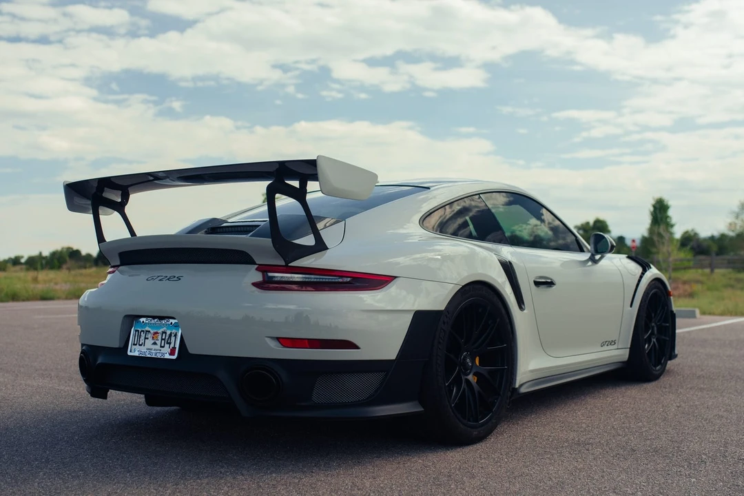 2018 Porsche 991 GT2 RS - Image 15 of 31
