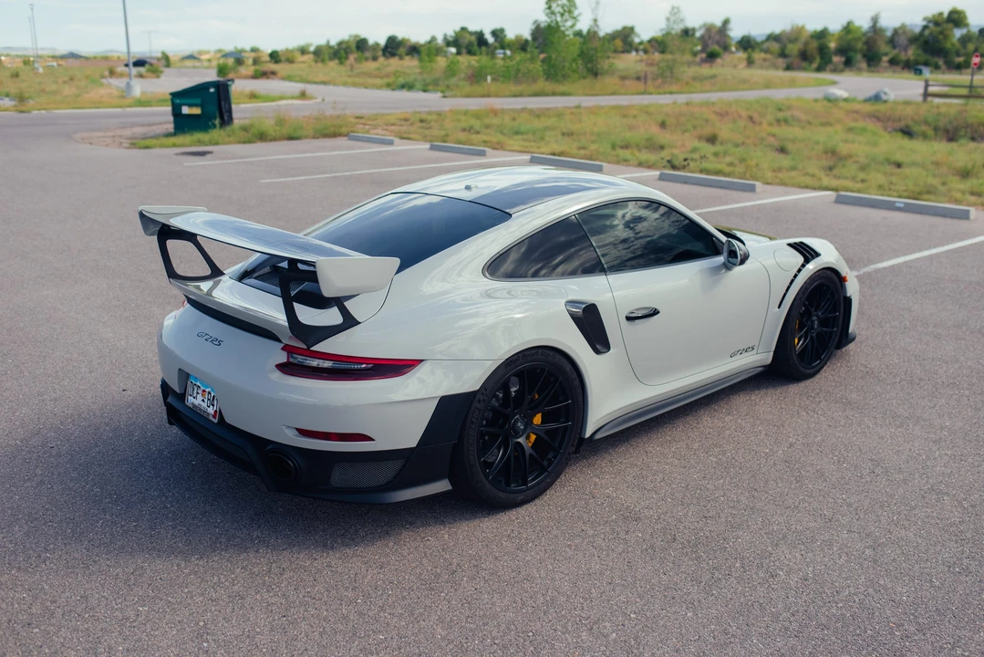 2018 Porsche 991 GT2 RS - Image 25 of 31