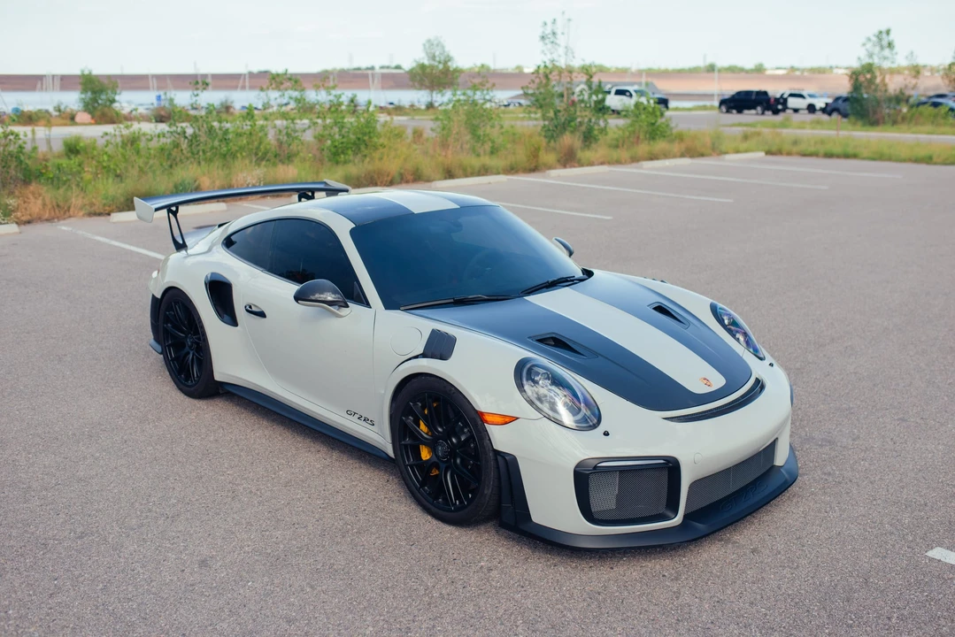 2018 Porsche 991 GT2 RS - Image 27 of 31