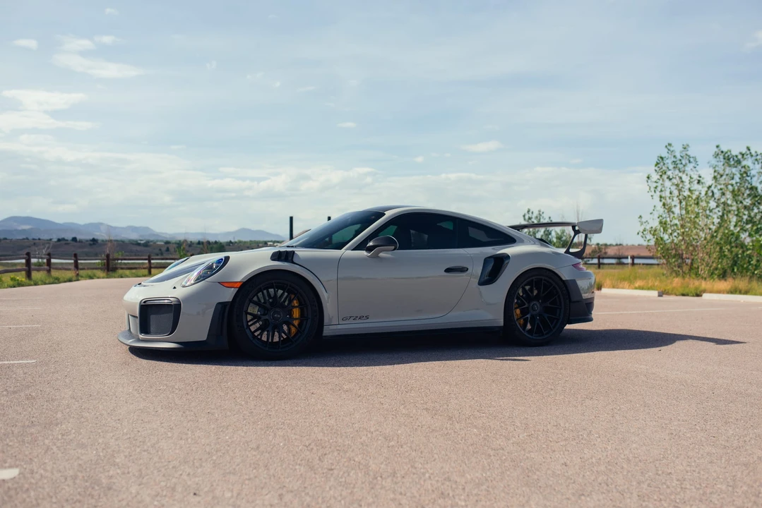 2018 Porsche 991 GT2 RS - Image 8 of 31