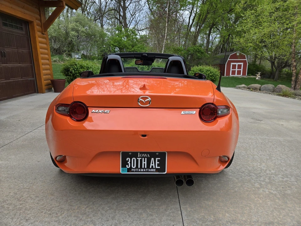 2019 Mazda ND MX-5 Miata - Image 19 of 31