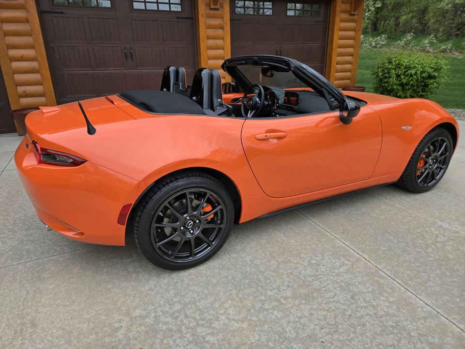 2019 Mazda ND MX-5 Miata - Image 9 of 31