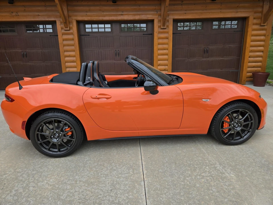 2019 Mazda ND MX-5 Miata - Image 10 of 31