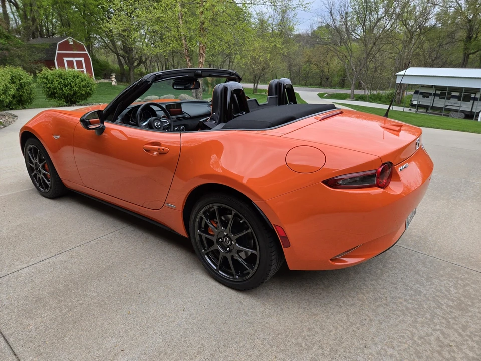 2019 Mazda ND MX-5 Miata - Image 16 of 31