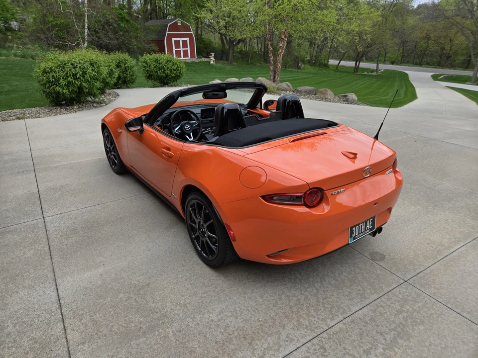 2019 Mazda ND MX-5 Miata - Image 17 of 31