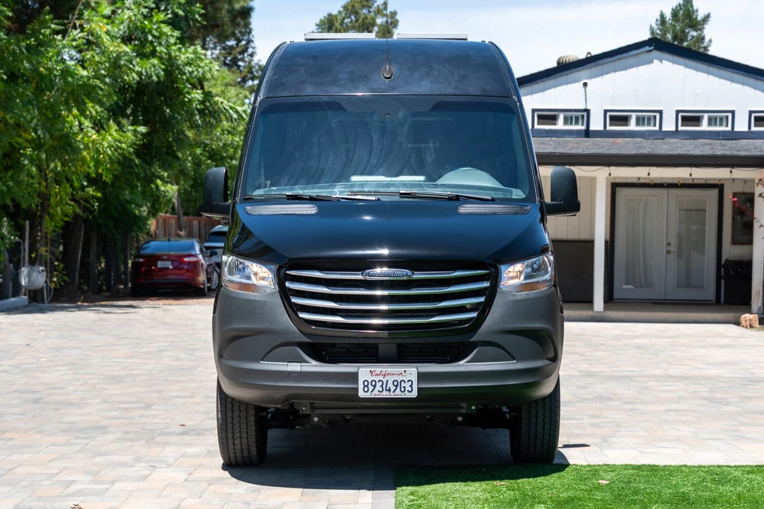 2021 Mercedes-Benz VS30 Sprinter - Image 2 of 31