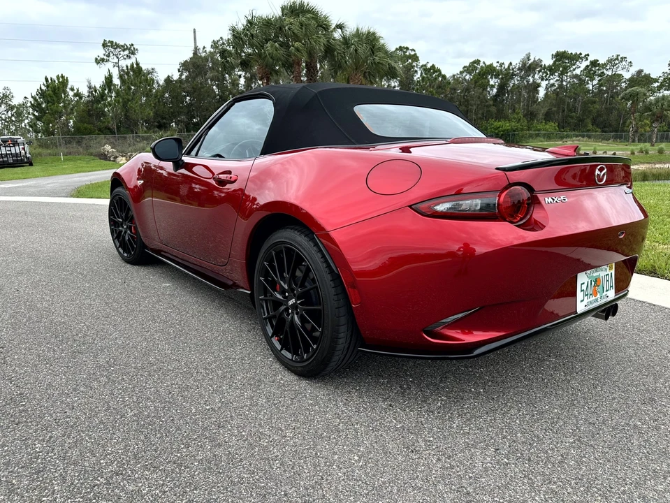 2021 Mazda ND MX-5 Miata - Image 8 of 31