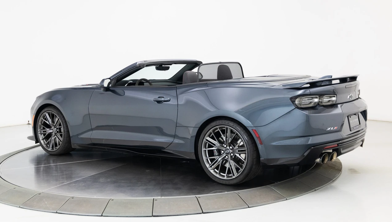 2023 Chevrolet Camaro ZL1 6th Gen - Image 10 of 31