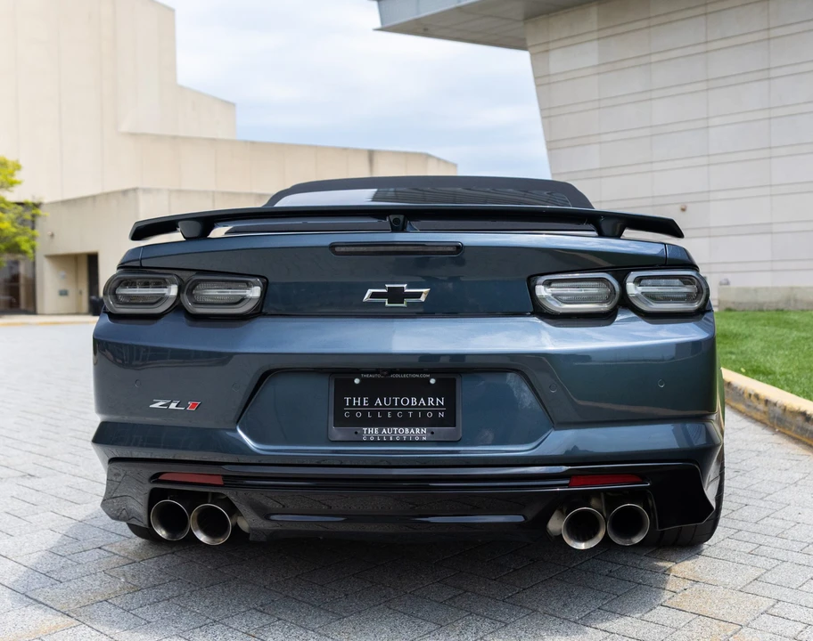 2023 Chevrolet Camaro ZL1 6th Gen - Image 22 of 31