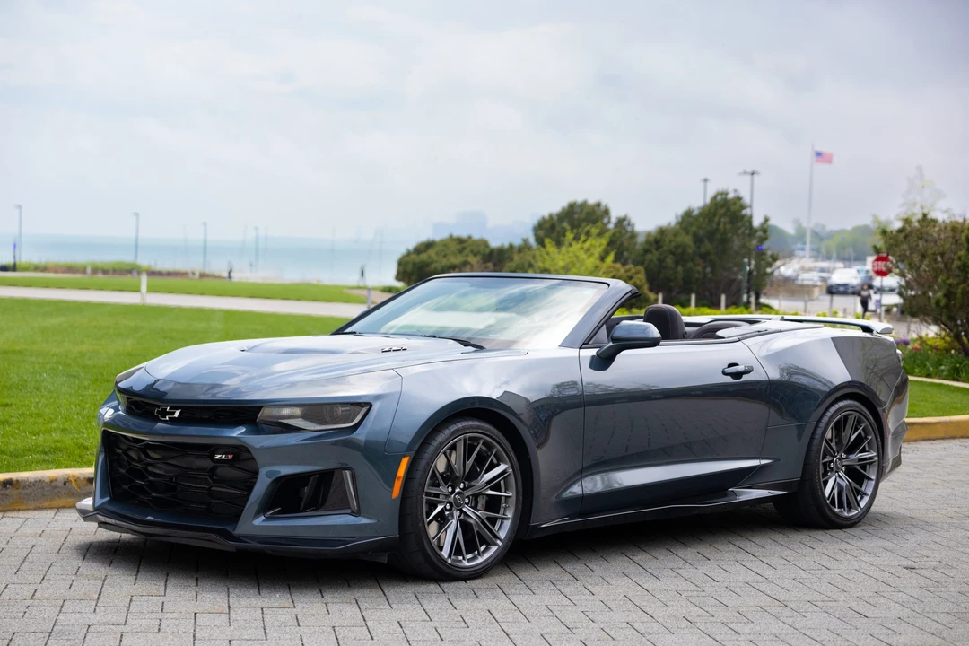 2023 Chevrolet Camaro ZL1 6th Gen - Image 2 of 31