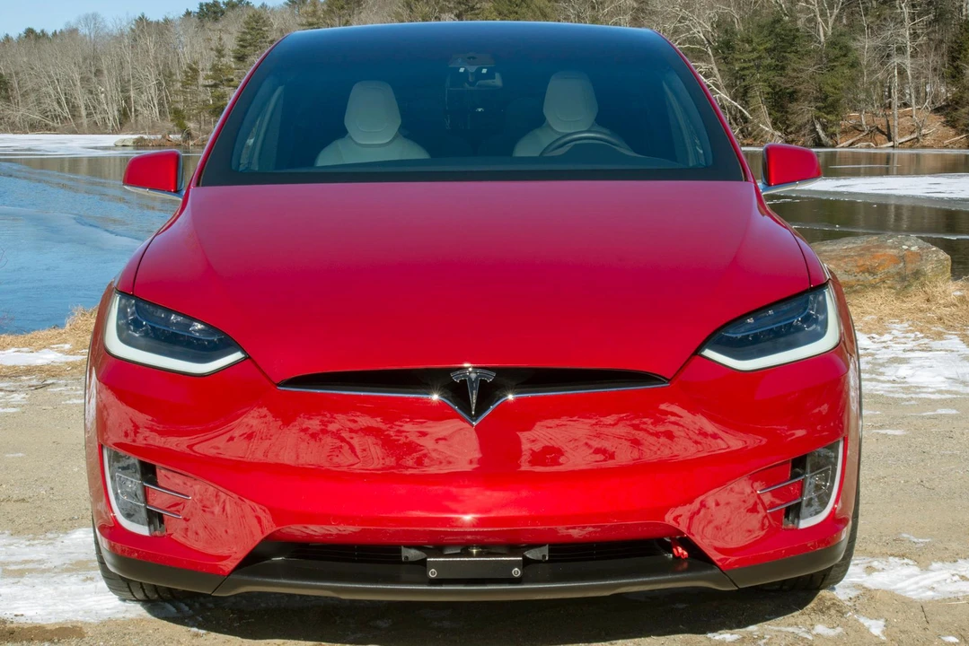 2016 Tesla Model X - Image 3 of 31