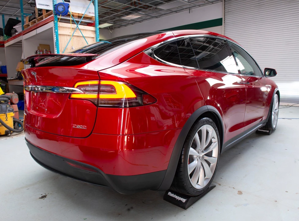 2016 Tesla Model X - Image 11 of 31