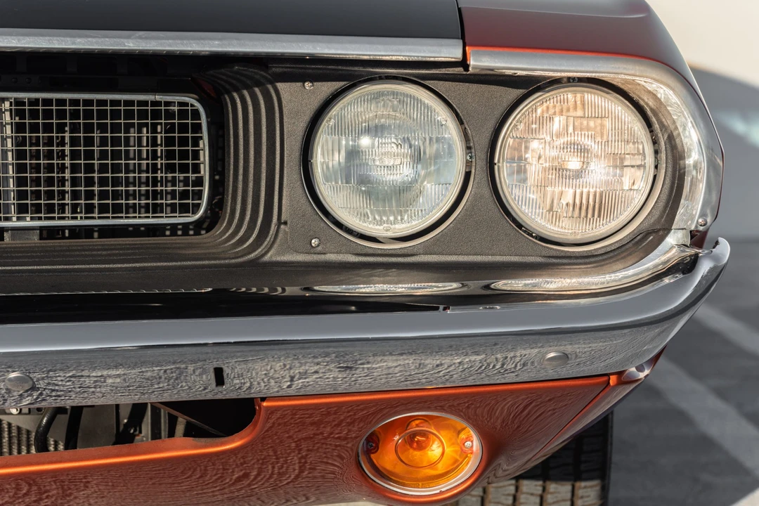 1970 Dodge Challenger Hemi 1st Gen - Image 14 of 31
