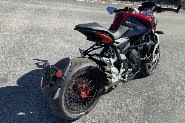 2016 MV Agusta Brutale - Image 3 of 7