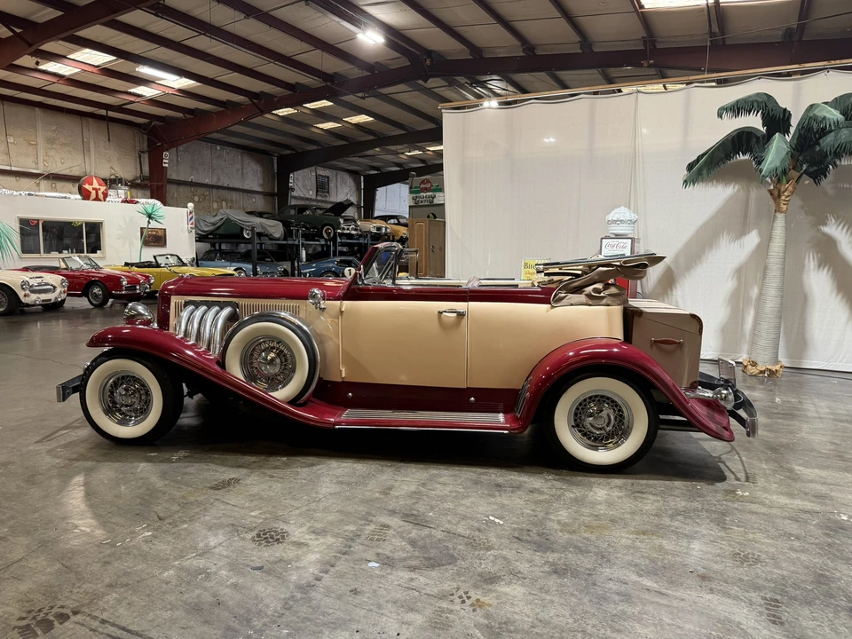 Duesenberg - Image 14 of 31