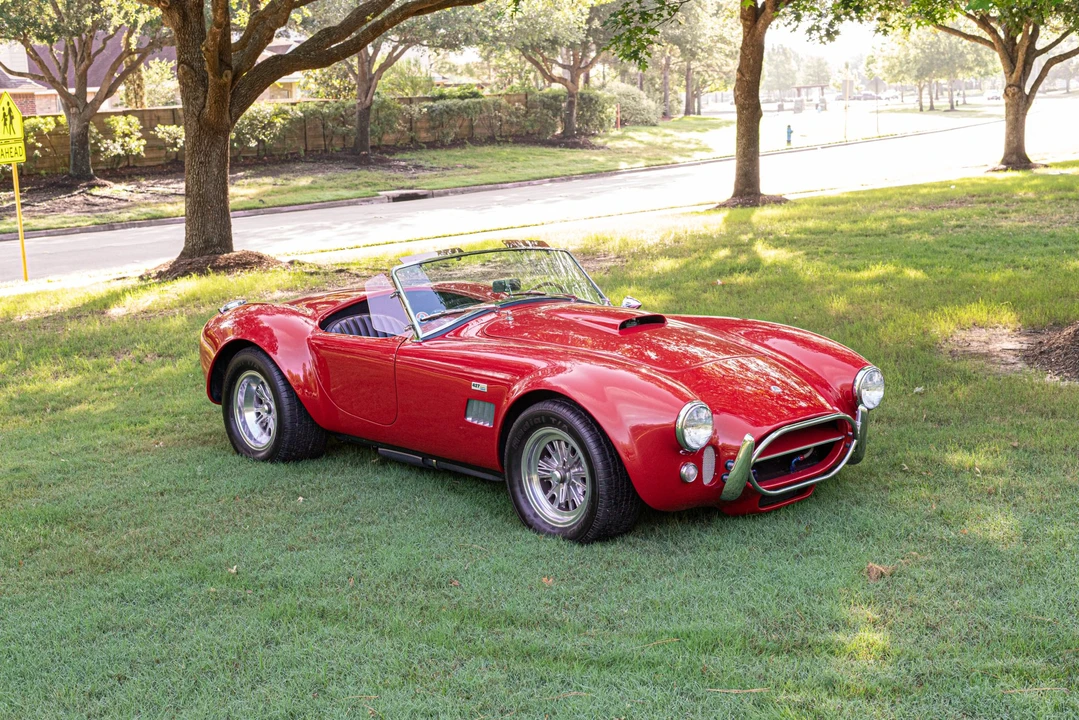 Shelby Cobra Replica - Image 9 of 31