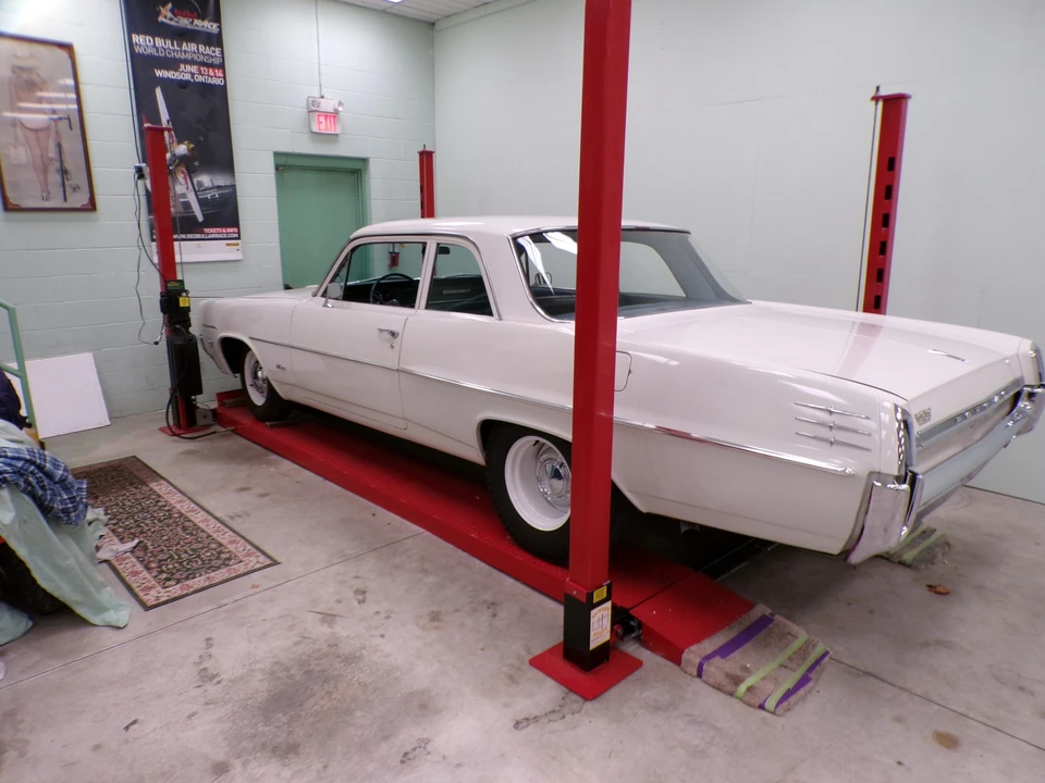 1964 Pontiac Catalina 3rd Gen - Image 11 of 31