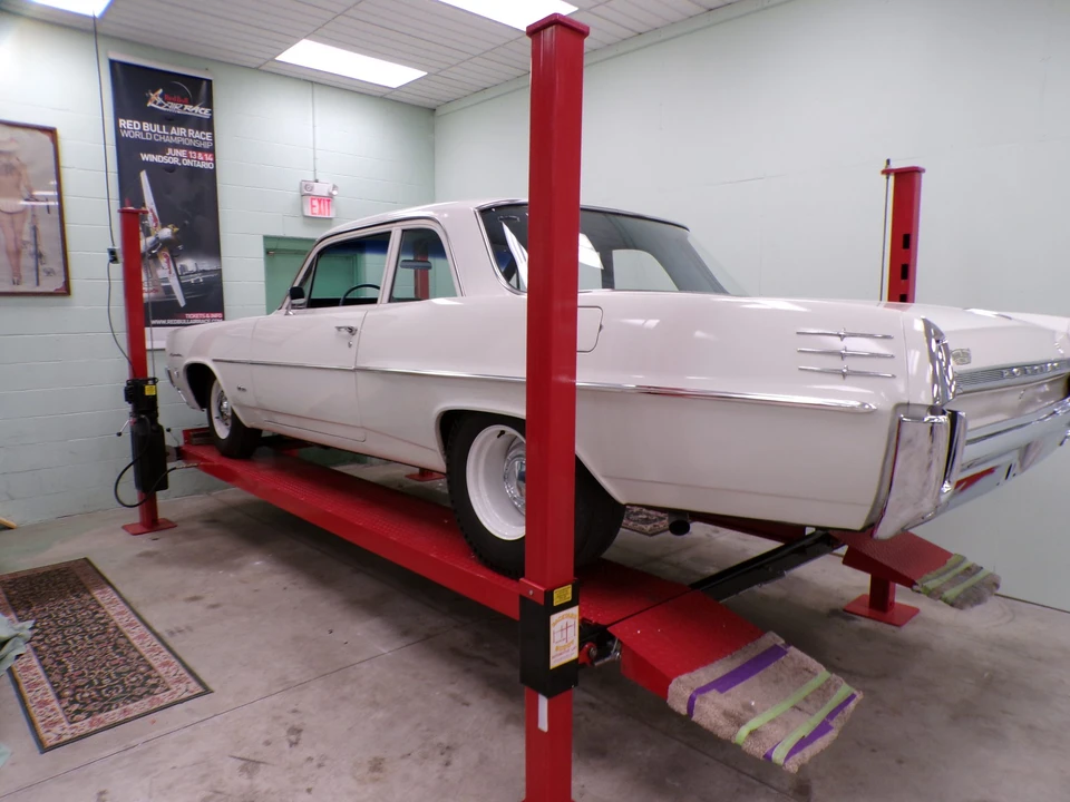 1964 Pontiac Catalina 3rd Gen - Image 12 of 31