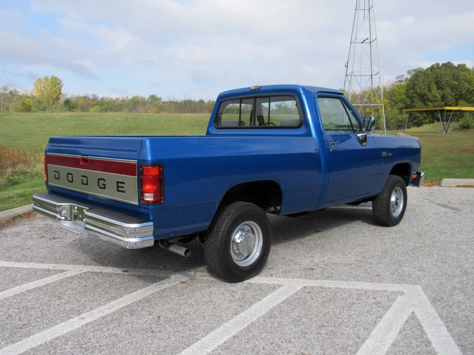 1993 Dodge Ram 1st Gen - Image 12 of 31