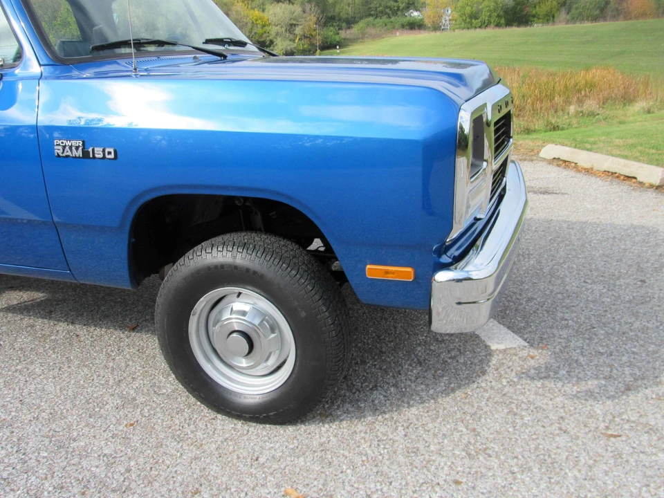 1993 Dodge Ram 1st Gen - Image 29 of 31