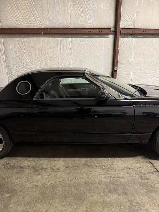 2002 Ford Thunderbird 11th Gen - Image 18 of 31