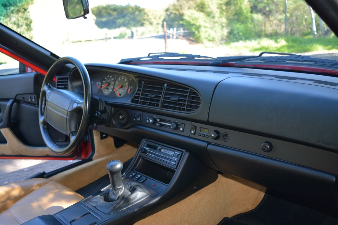 1988 Porsche 944 Turbo - Image 23 of 31