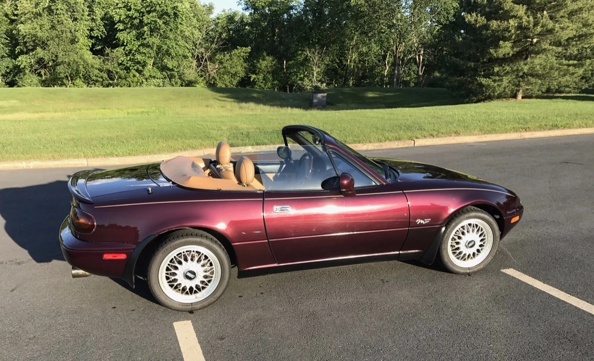1995 Mazda NA MX-5 Miata - Image 6 of 31