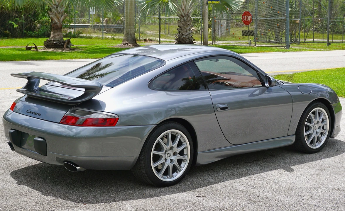 2001 Porsche 996 Carrera - Image 9 of 31