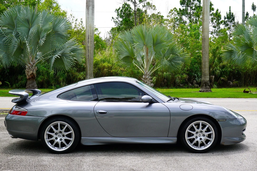 2001 Porsche 996 Carrera - Image 11 of 31