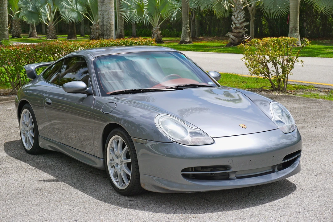 2001 Porsche 996 Carrera - Image 12 of 31