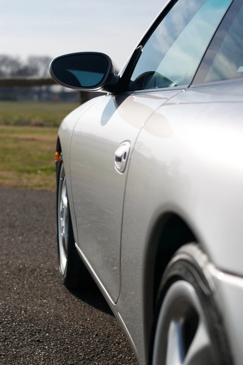 2001 Porsche 996 Carrera - Image 29 of 31
