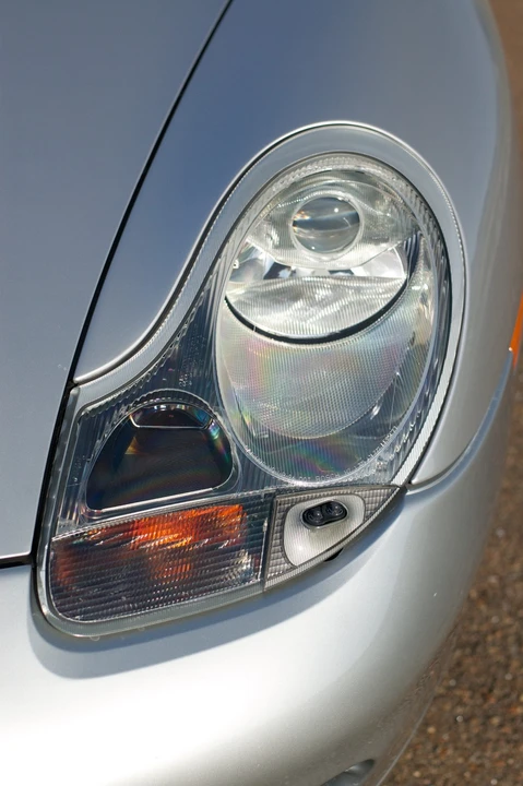 2001 Porsche 996 Carrera - Image 28 of 31