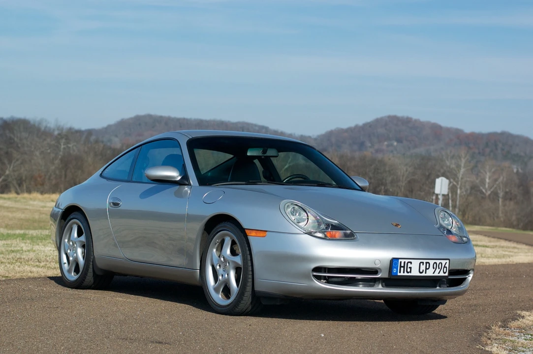 2001 Porsche 996 Carrera - Image 17 of 31