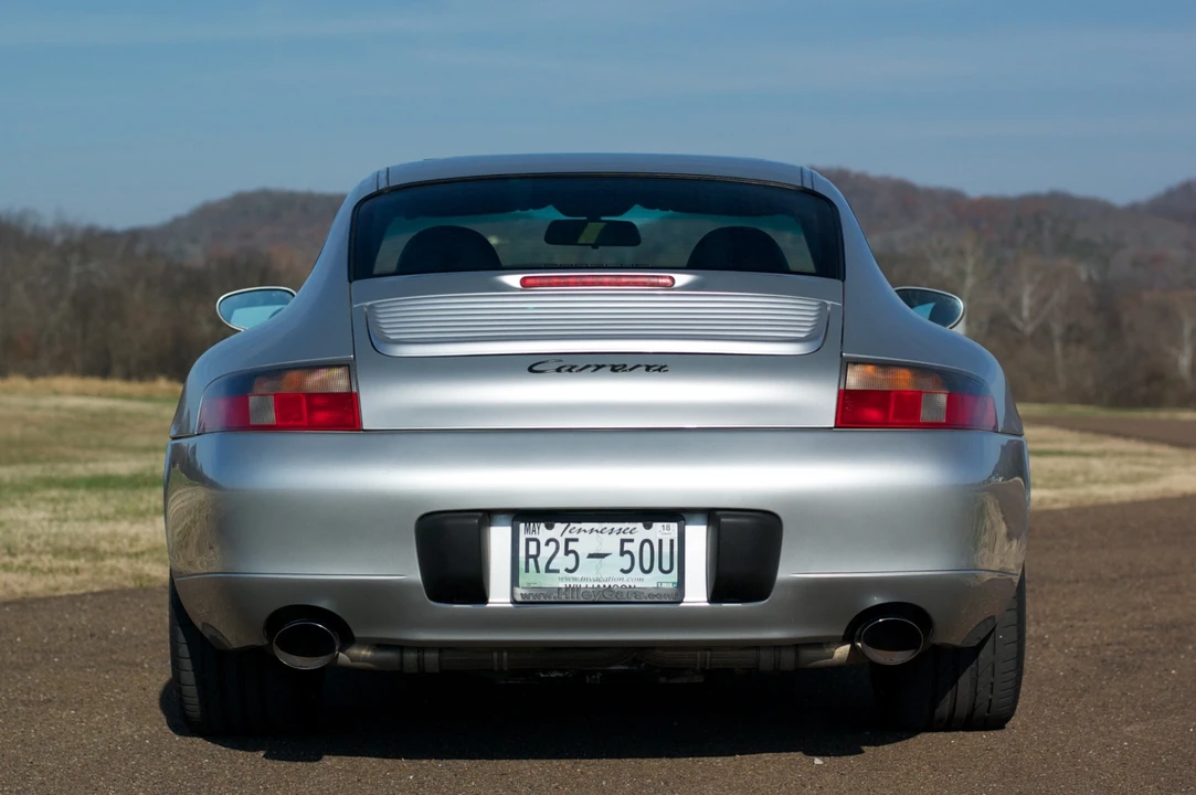 2001 Porsche 996 Carrera - Image 23 of 31
