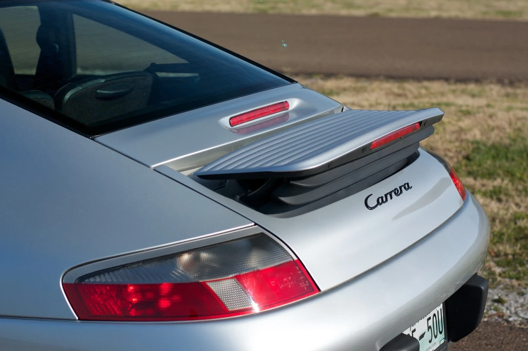 2001 Porsche 996 Carrera - Image 26 of 31