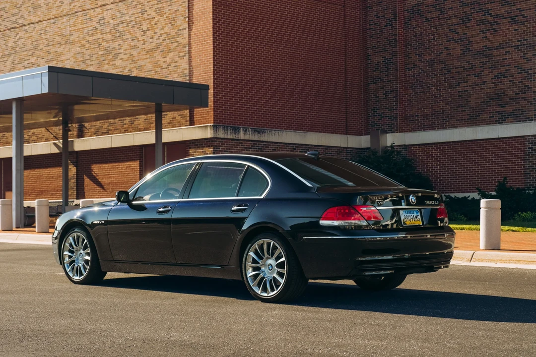 2007 BMW E65/E66 750i & 760i Sedan - Image 15 of 31