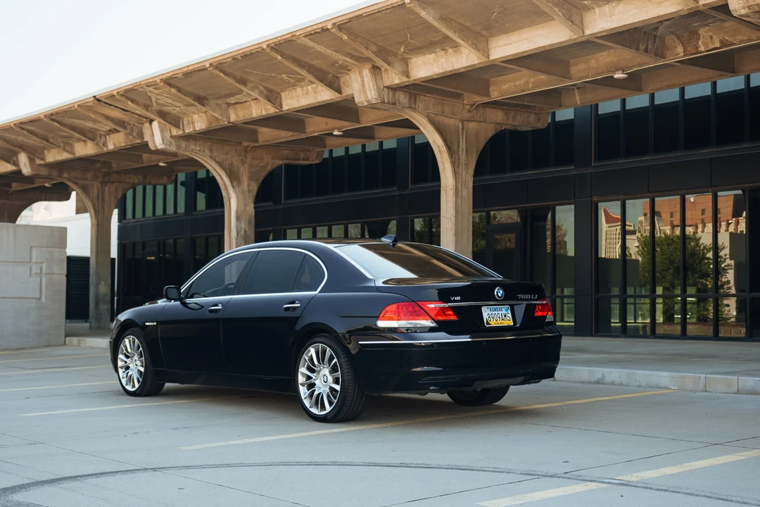 2007 BMW E65/E66 750i & 760i Sedan - Image 12 of 31
