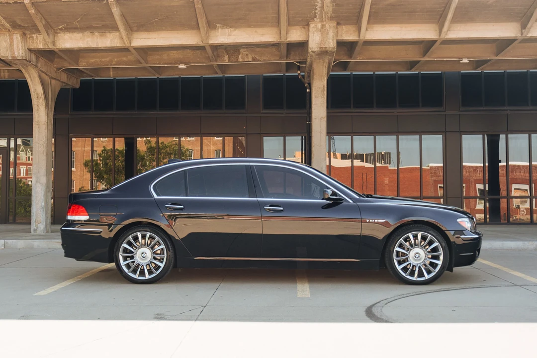 2007 BMW E65/E66 750i & 760i Sedan - Image 23 of 31