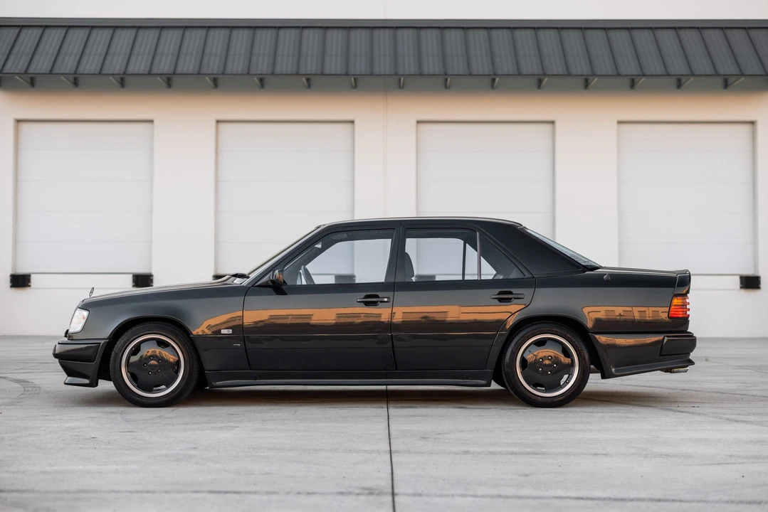 1990 Mercedes-Benz W124 E-Class - Image 9 of 31