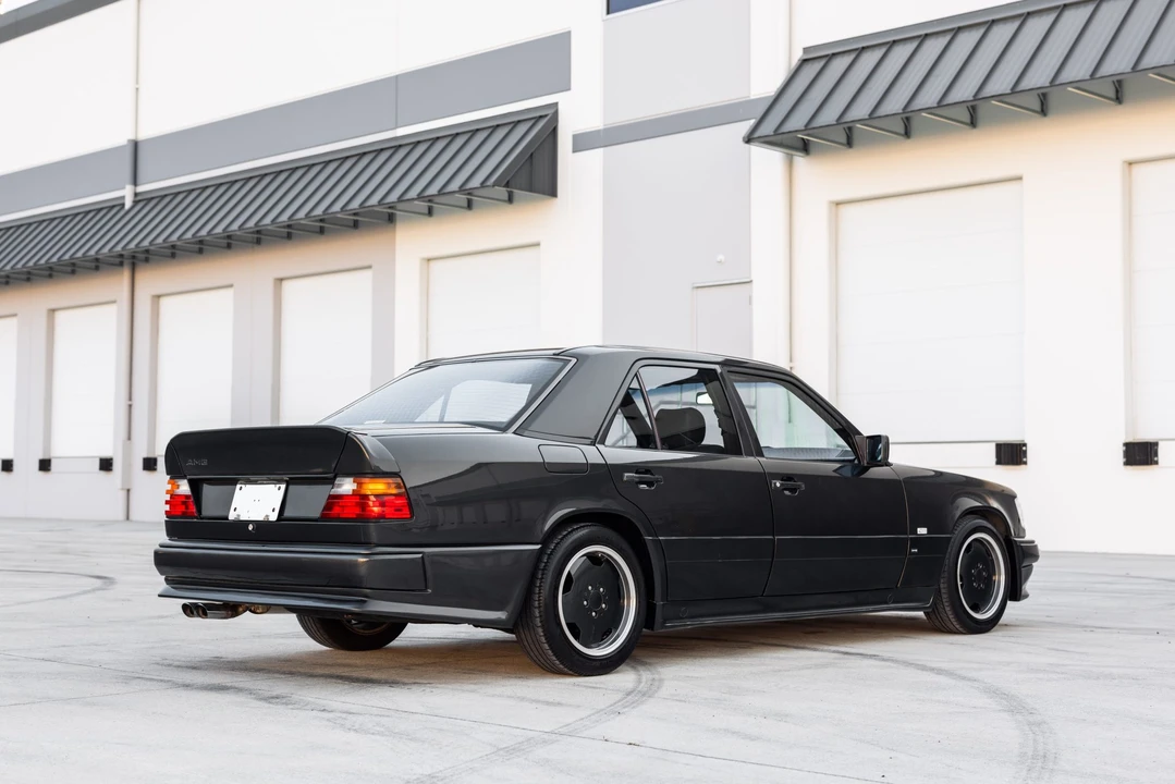 1990 Mercedes-Benz W124 E-Class - Image 15 of 31