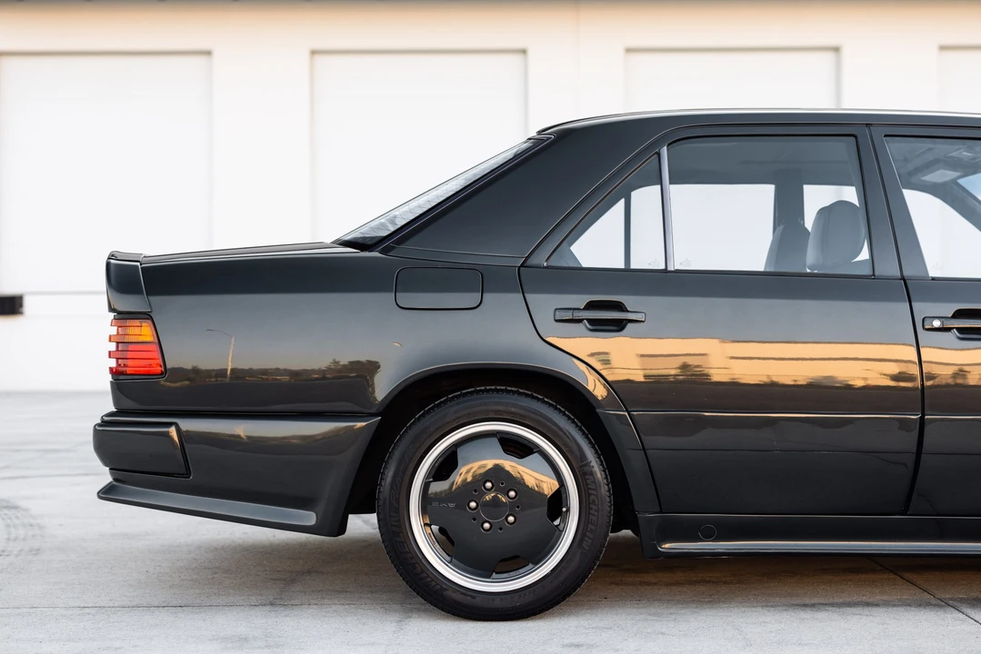 1990 Mercedes-Benz W124 E-Class - Image 19 of 31