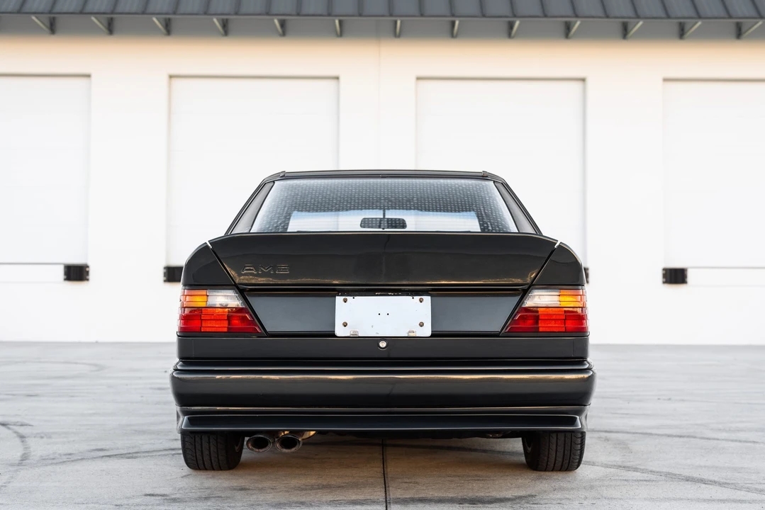 1990 Mercedes-Benz W124 E-Class - Image 13 of 31