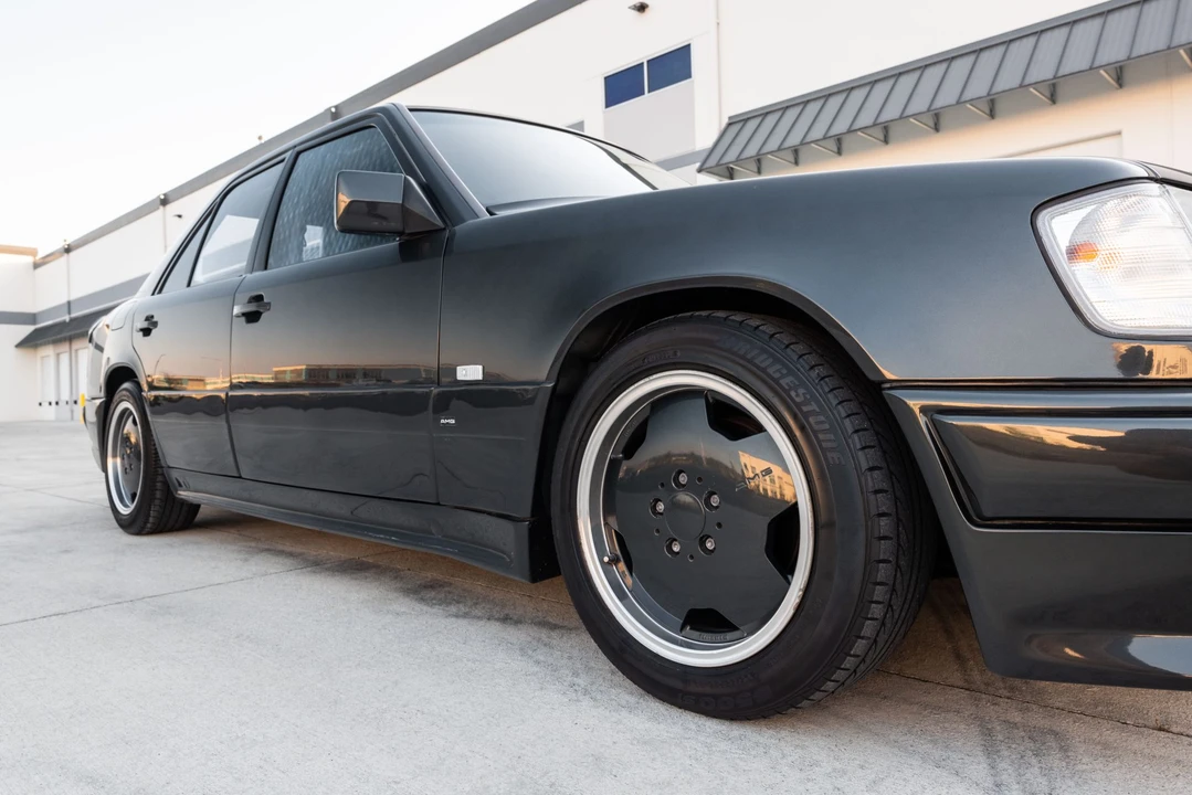 1990 Mercedes-Benz W124 E-Class - Image 25 of 31