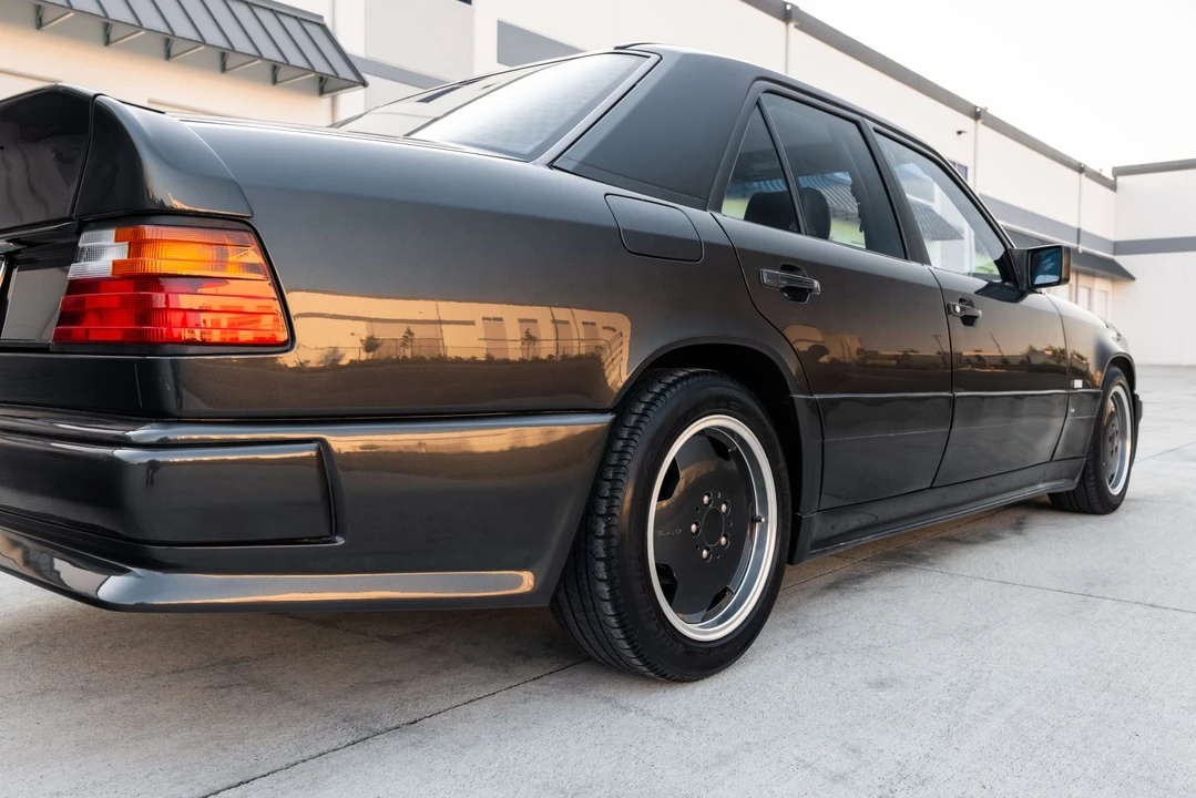 1990 Mercedes-Benz W124 E-Class - Image 20 of 31